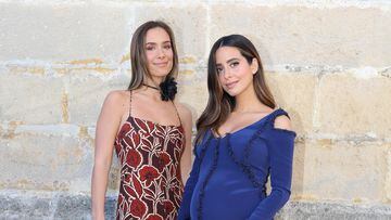 Maria Pombo y Maria Frubies en la boda de Carlos Ezpeleta y Lidia Acín en la Catedral de Jerez a 19 de Noviembre de 2022 en Jerez de la Frontera (España).
