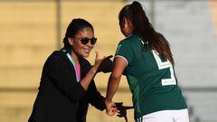 La entrenadora marc&oacute; su nombre con letras may&uacute;sculas en el f&uacute;tbol femenil tricolor, pues es la primera mujer mexicana en guiar a una selecci&oacute;n a cuartos de final del mundial.