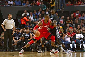 El pívote de los Rockets fue el jugador más destacado en la victoria de Houston 113-101 sobre los Timberwolves en diciembre de 2014.