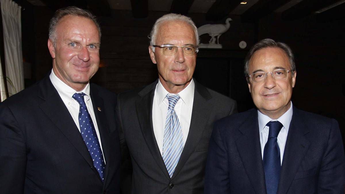 Karl-Heinz Rummenigge, presidente del Bayern, junto a Franz Beckenbauer y Florentino P&eacute;rez en una imagen de archivo.