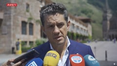 01-08-2022. Alejandro Irarragorri, presidente de Orlegi Sports y del Sporting, ante los medios de comunicación en Covadonga.