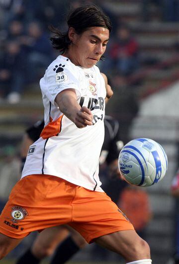 Antes de su exitoso paso por la U, Eduardo Vargas emergió en Cobreloa, club con el que saltó a la fama.