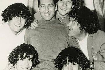 When the Real Madrid team posed for photos with these Beatles-esque wigs, the name ye-yés stuck