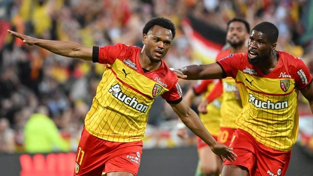 El Lens rechaza la primera oferta del Leipzig por el sustituto de Nkunku