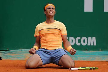 Rafael Nadal celebra su victoria ante Gael Monfils en la final del Masters 1.0000 de Monte-Carlo.
