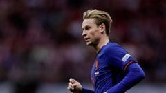 WARSCHAU, POLAND - SEPTEMBER 22: Frenkie de Jong of Holland  during the  UEFA Nations league match between Poland  v Holland at the PGE Narodowy on September 22, 2022 in Warschau Poland (Photo by Rico Brouwer/Soccrates/Getty Images)