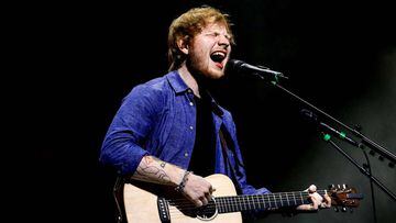Ed Sheeran compró pizza para sus fans mientras esperaban el comienzo de su concierto