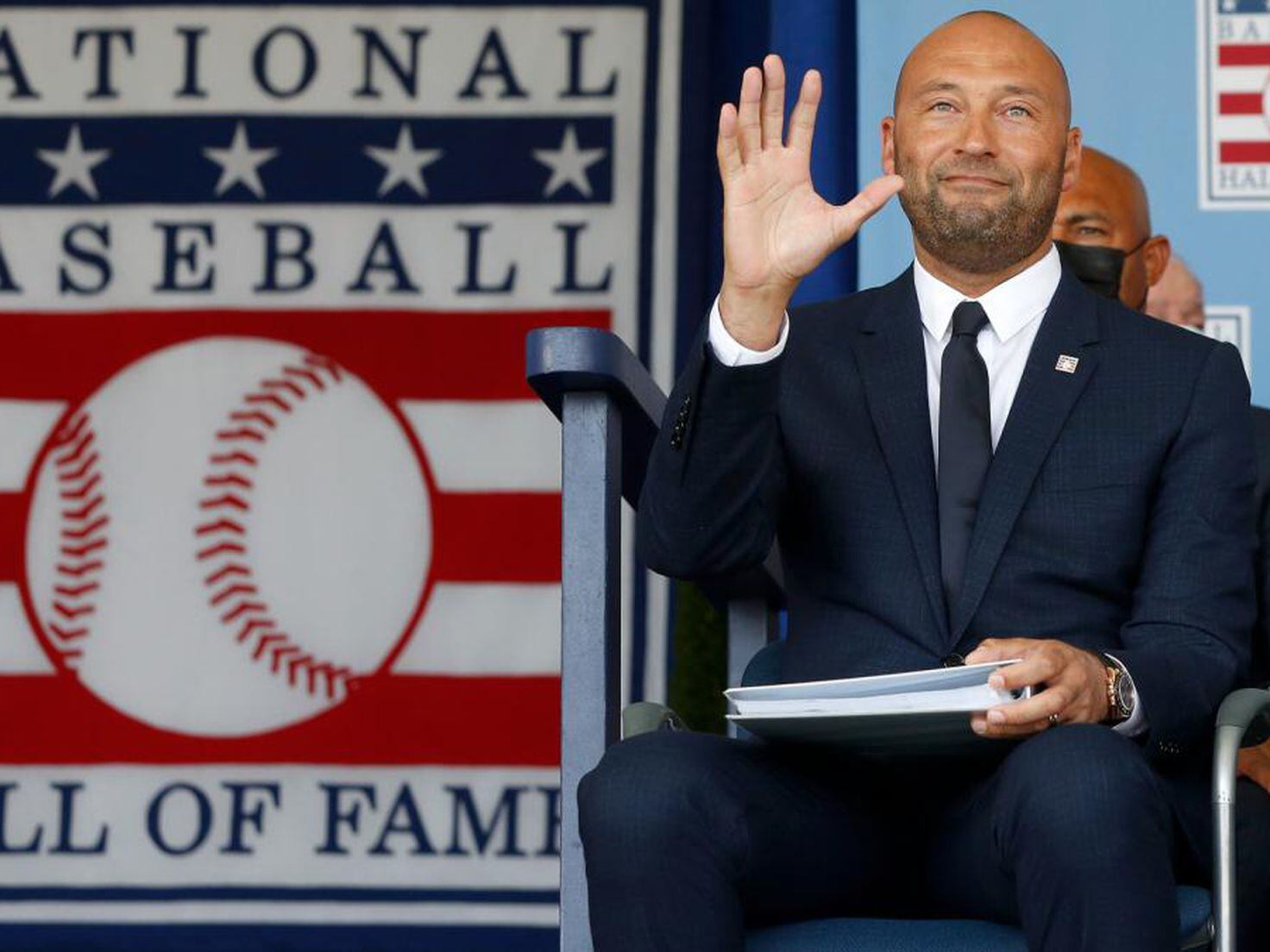 Derek Jeter and Michael Jordan Were on the Field Prior to