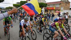 Una chiva en el Tour Colombia, la particular llegada del Team Medellín