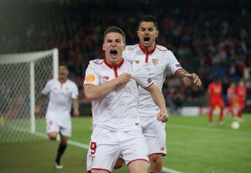 Gameiro celebrates after levelling the tie.