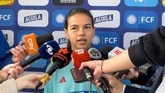 Ilana Izquierdo, mediocampista de la Selección Colombia, en rueda de prensa.