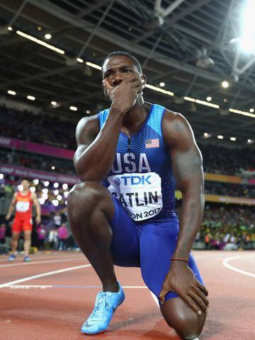 Justin Gatlin of the United States celebrates following his win in the Men's 100 metres final in 9.92 seconds during day two of the 16th IAAF World Athletics Championships London 2017.