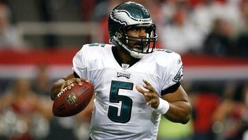 ATLANTA - DECEMBER 06: Quarterback Donovan McNabb #5 of the Philadelphia Eagles against the Atlanta Falcons at Georgia Dome on December 6, 2009 in Atlanta, Georgia. (Photo by Kevin C. Cox/Getty Images)
