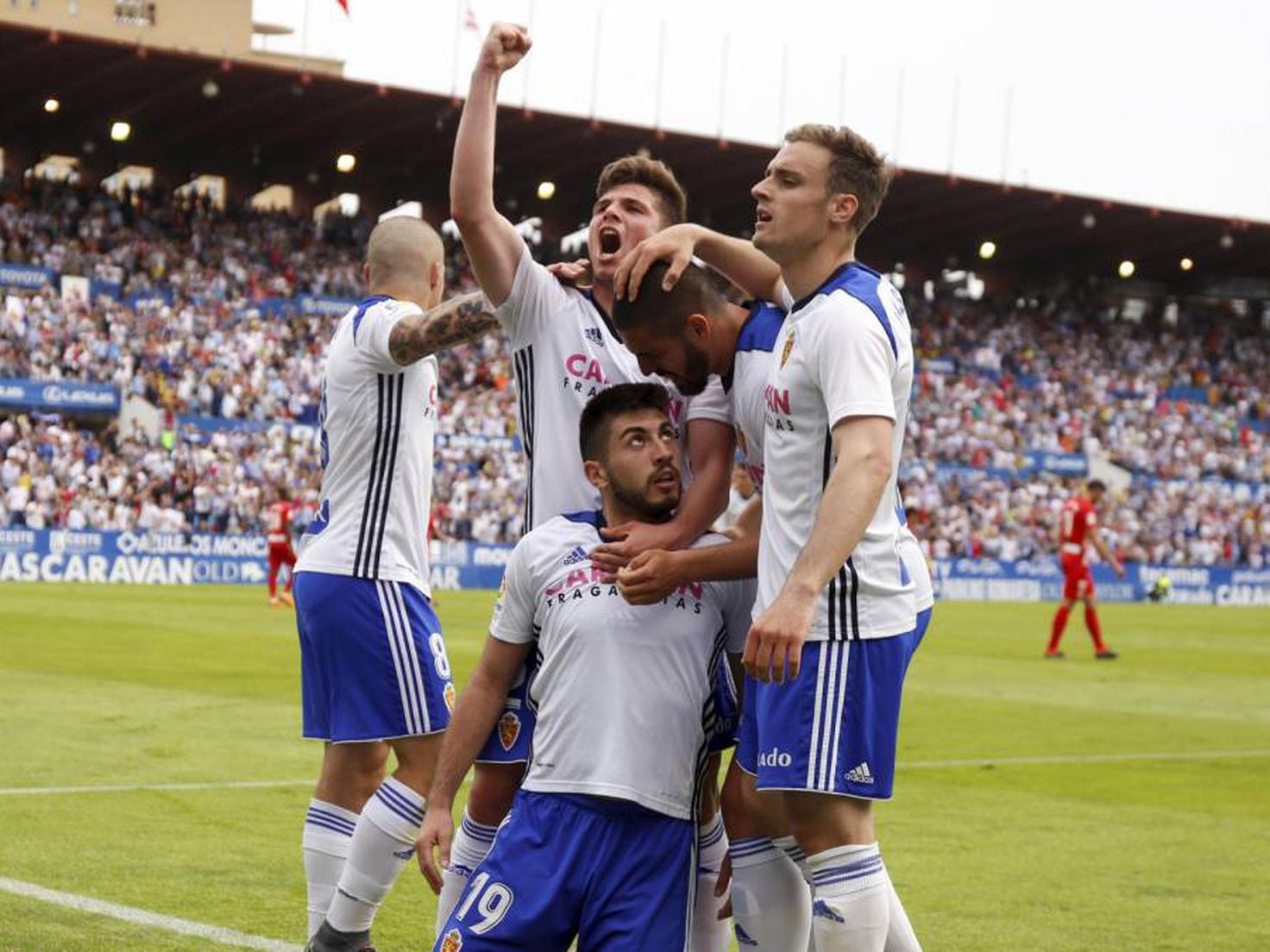 El Real Zaragoza es líder por segunda vez en las once temporadas que lleva  en Segunda