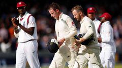 Cricket - England vs West Indies - Third Test - London, Britain - September 9, 2017   England&#039;s Tom Westley and Mark Stoneman celebrate after the match    Action Images via Reuters/Andrew Boyers