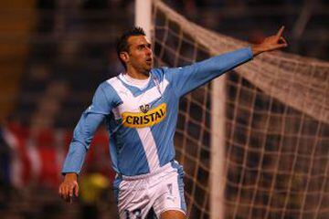 César Carignano fichó por la UC el 2011, proveniente de Atlético Rafaela de Argentina. El trasandino anotó 9 goles en 20 partidos, y no fue gran aporte en la tienda cruzada.  Hoy juega en Sportivo Belgrano de su país.
