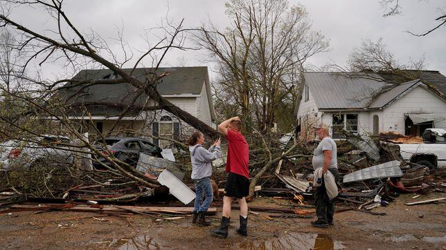 When is the IRS tax deadline for disaster area taxpayers in California, Alabama and Georgia?