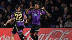 Real Valladolid's Canadian forward Cyle Larin (R) celebrates with teammates after scoring his team's first goal during the Spanish league football match between Real Sociedad and Real Valladolid FC at the Reale Arena stadium in San Sebastian, on February 5, 2023. (Photo by ANDER GILLENEA / AFP)