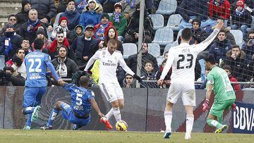 Benzema, en Getafe con el Real Madrid.