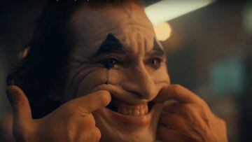 Joaquin Phoenix interpretando a &#039;Joker&#039;
