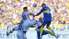 CORDOBA, ARGENTINA - MAY 22: Marcos Rojo of Boca Juniors heads the ball to score the first goal of his team  during the final match of the Copa de la Liga 2022 between Boca Juniors and Tigre at Mario Alberto Kempes Stadium on May 22, 2022 in Cordoba, Argentina. (Photo by Marcelo Endelli/Getty Images)