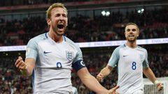 El jugador Harry Kane de Inglaterra celebra la anotaci&oacute;n de un gol hoy, jueves 5 de octubre de 2017, durante un partido entre Inglaterra y Eslovenia por la clasificaci&oacute;n al Mundial de Rusia 2018.