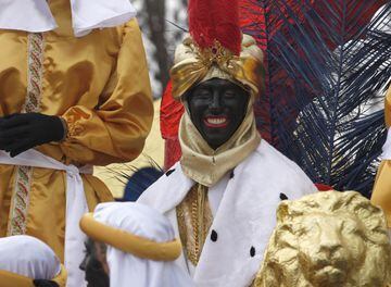 En la Cabalgata de Reyes de 2009 de Camas, Sergio Ramos fue el Rey Baltasar y repartió caramelos y regalos para todos.