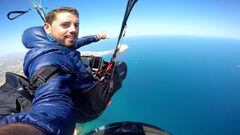 Selfie de Ruben Carbonell volando en parapente.