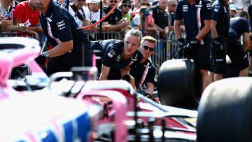 LE CASTELLET, FRANCE - JUNE 21:  The Force India team practice pitstops during previews ahead of the Formula One Grand Prix of France at Circuit Paul Ricard on June 21, 2018 in Le Castellet, France.  (Photo by Mark Thompson/Getty Images)