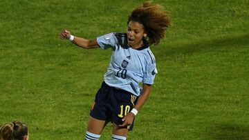 Vicky L&oacute;pez celebra su gol frente a Noruega en el debut de Espa&ntilde;a.