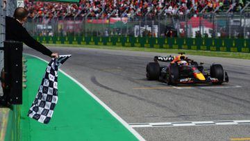 Verstappen wins Imola sprint, while Leclerc extends his F1 lead