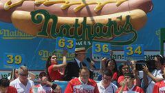 Este 4 de julio llega una edición más del Nathan's Hot Dog Eating Contest. Así nació la tradición de comer hot dogs el Día de Independencia en Estados Unidos.
