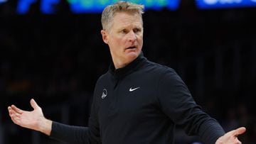 Steve Kerr, Golden State Warriors coach whose father was killed by gunmen, called for stronger gun control after the Sacramento shooting left 6 people dead.