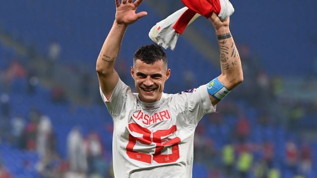 Una camiseta de Xhaka en la celebración enfurece a Serbia