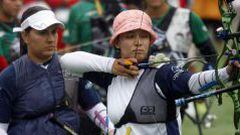 Equipo femenino colombiano de tiro con arco logra el oro ante M&eacute;xico.