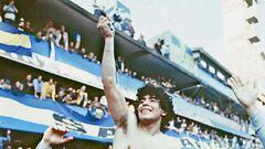 (FILE) This 1981 picture shoes Argentine soccer star Diego Armando Maradona, being carried by fans after winning the 1981 local Championship with Boca Juniors at La Bombonera stadium in Buenos Aires. Boca Juniors, the most popular football club in Argenti