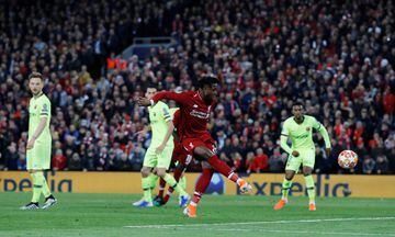 Y llegó el milagro. Sin Salah ni Firmino, el Liverpool debía remontar el 3-0 de la ida y para ello necesitaba cuajar un partido perfecto. Y así fue. Dio  todo un recital de energía, carácter y juego que dejó al Barcelona una imagen de equipo menor. Origi 