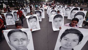 Caso Ayotzinapa, 9 años de la desaparición forzada: padres de los 43 normalistas tienen reunión en Palacio Nacional