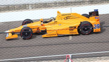 Fernando Alonso en el test de la Indycar.
