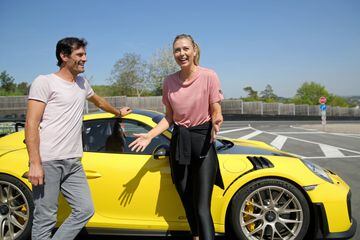 Sharapova y Webber, embajadores de Porsche