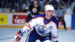 Wayne Gretzky's final Oilers jersey breaks NHL memorabilia record