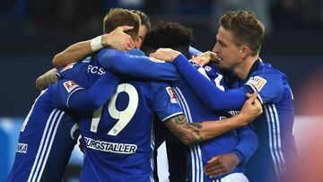 Schalke aprovecha la fecha y se coloca segundo de la Bundesliga