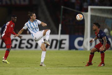 En el estadio Atanasio Girardot, Medellín derrotó 1-0 al equipo argentino con gol de Andrés Ricaurte. La vuelta será el próximo martes 25 de febrero.