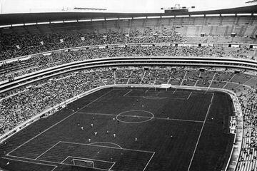 En octubre de 1968 se celebraron los XIX Juegos Olímpicos y el Estadio Azteca destacó en el futbol soccer. La actividad en el estadio comenzó un día después de la inauguración, con el triunfo de México vs Colombia. La Selección Mexicana obtuvo el cuarto puesto, la mejor posición de su historia en 44 años.