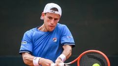 BUENOS AIRES, ARGENTINA - MARCH 4:  Diego Schwartzman of Argentina hits a backhand in his singles match against Tomas Machac of Czech Republic during the 2022 Davis Cup 1st Qualifier Round between Argentina and Czech Republic at Buenos Aires Lawn Tennis Club on March 4, 2022 in Buenos Aires, Argentina. (Photo by Marcelo Endelli/Getty Images)