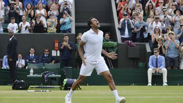 Tsonga downs Isner in epic fifth set to reach last 16