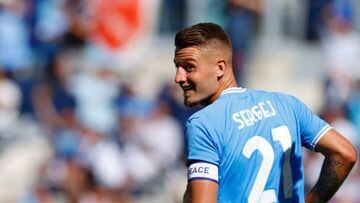 ROME, ITALY - OCTOBER 02: Sergej Milinkovic-Savic of SS Lazio celebrates after scoring his team's fourth goal during the Serie A match between SS Lazio and Spezia Calcio at Stadio Olimpico on October 2, 2022 in Rome, Italy. (Photo by Matteo Ciambelli/DeFodi Images via Getty Images)