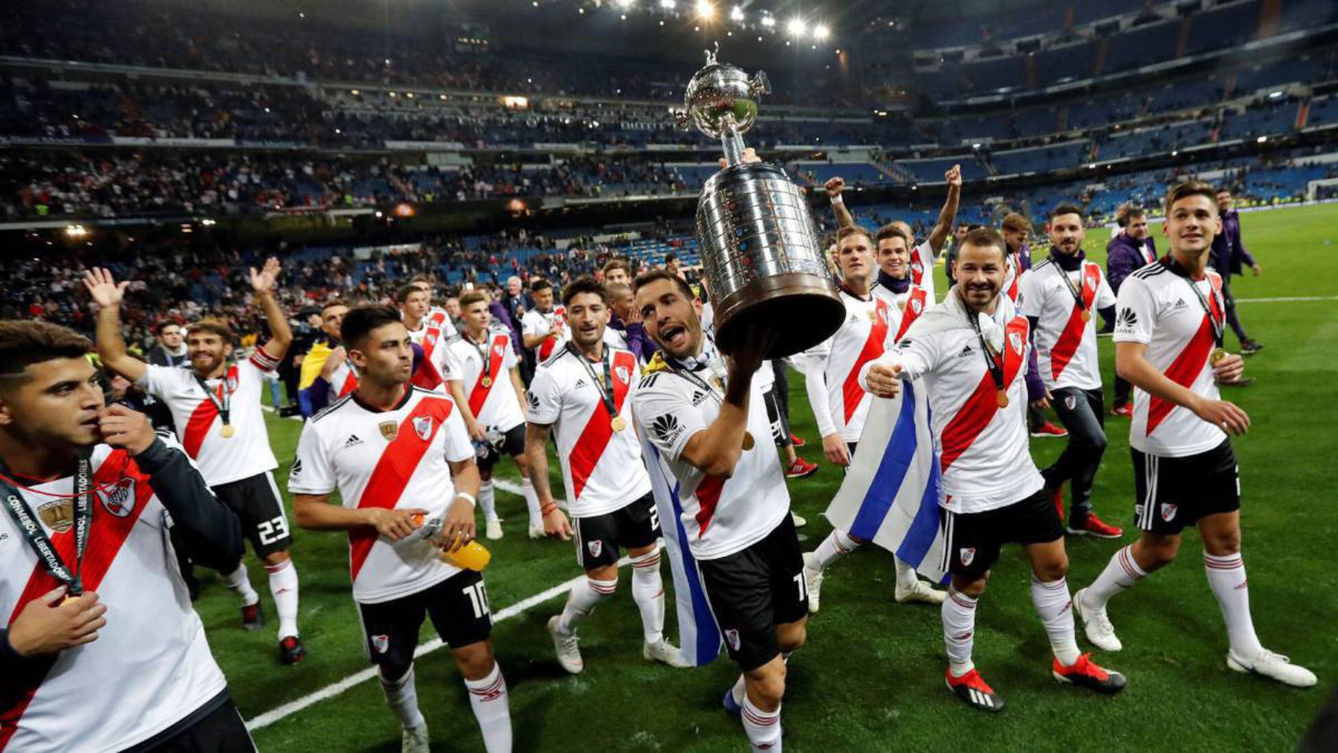 River Plate 2018 Copa Libertadores Winners Tee Black