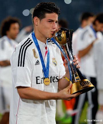 En diciembre del mismo año, Real Madrid se impuso en el Mundial de Clubes frente San Lorenzo. James estuvo presente en la final.