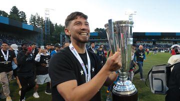 Jugadores de Huachipato celebran el triunfo contra Audax Italiano durante el partido de Primera División disputado en el estadio CAP de Talcahuano, Chile.